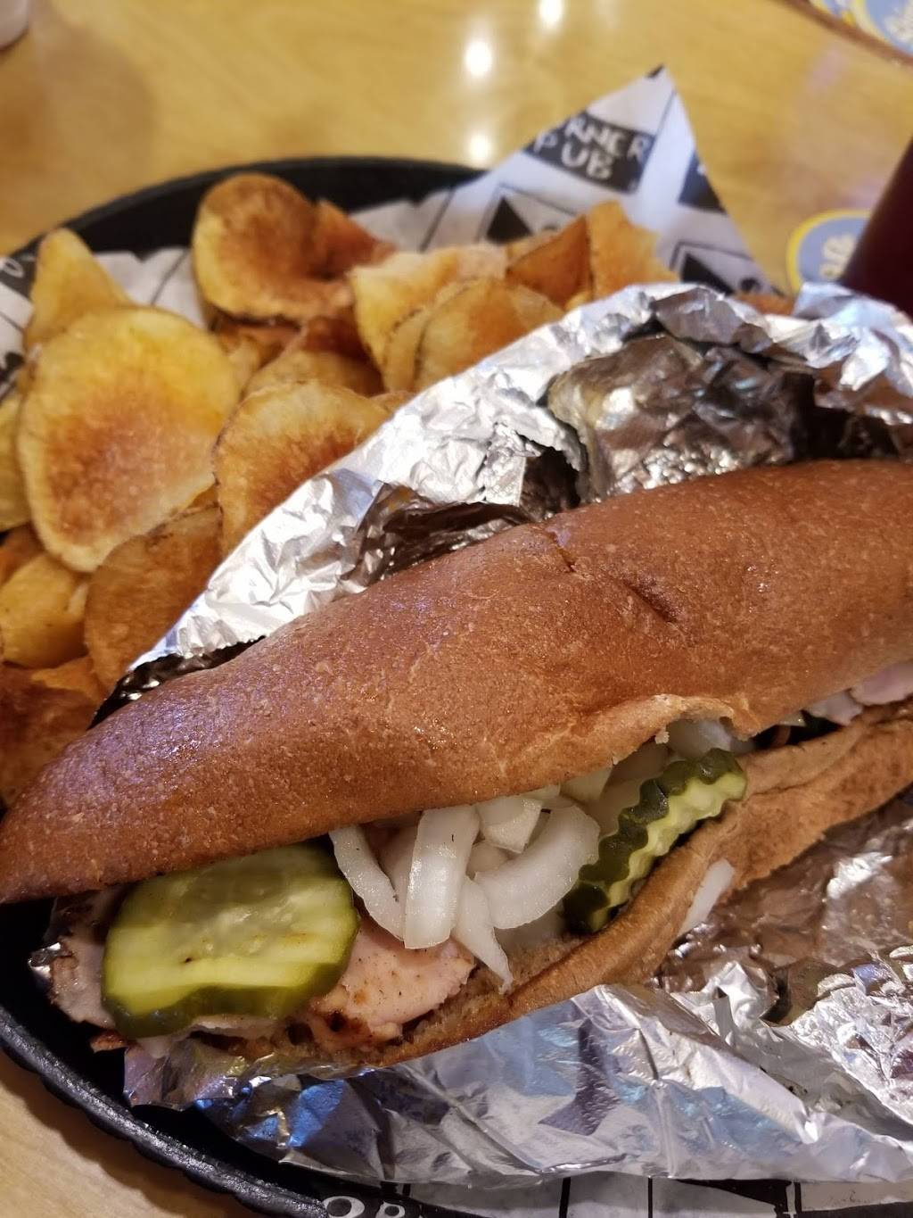 Corner Pub - Franklin | restaurant | 1916 Columbia Ave #3922, Franklin, TN 37064, USA | 6155957447 OR +1 615-595-7447