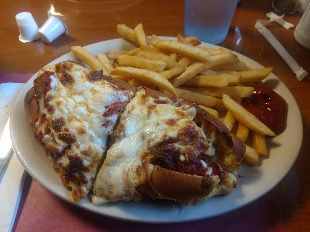 Babes Cafe And Catering | restaurant | 38 1/2 Bedford Street, Cohoes, NY 12047, USA | 5182382271 OR +1 518-238-2271