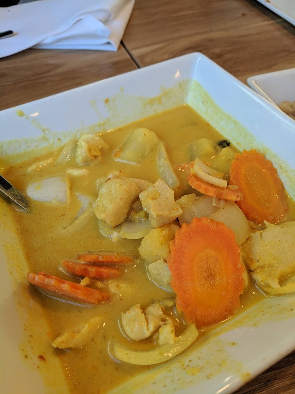 The Garden Thai Restaurant | restaurant | 210 N Aviation Blvd Unit D, Manhattan Beach, CA 90266, USA | 3103180032 OR +1 310-318-0032