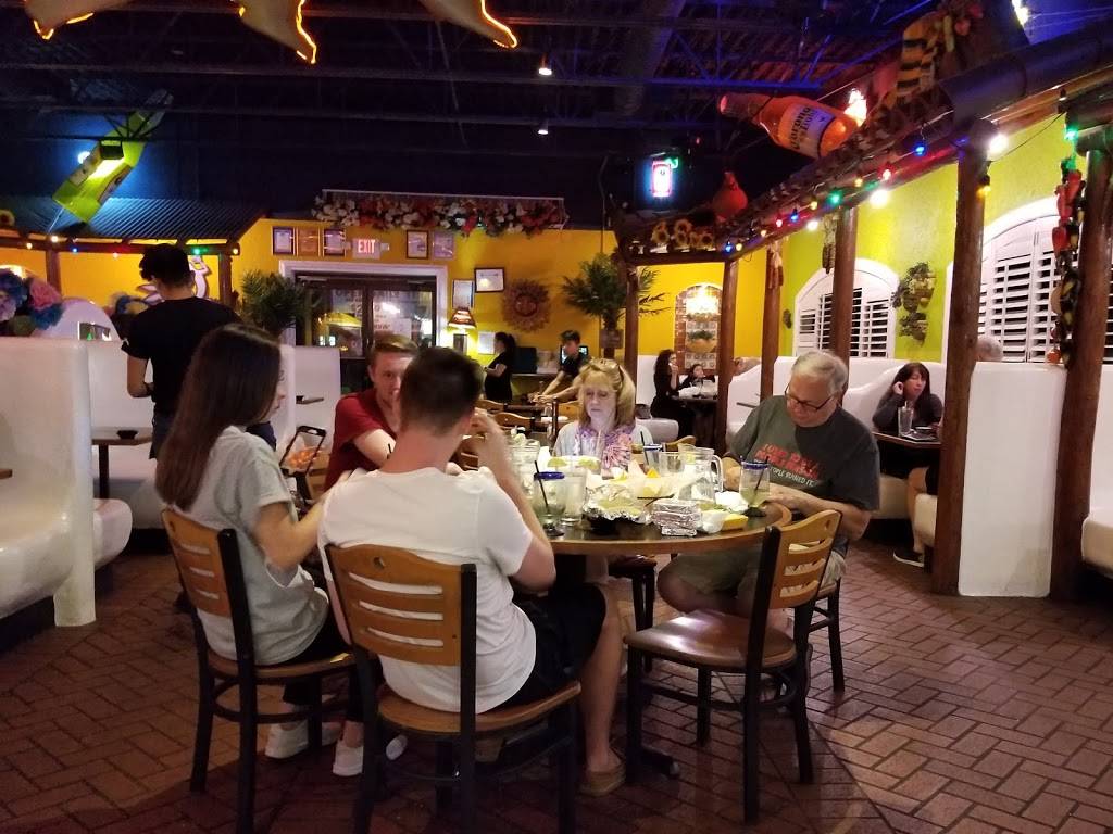 Iguana Mia of Bonita Springs | restaurant | 28051 S Tamiami Trail, Bonita Springs, FL 34134, USA | 2399492001 OR +1 239-949-2001