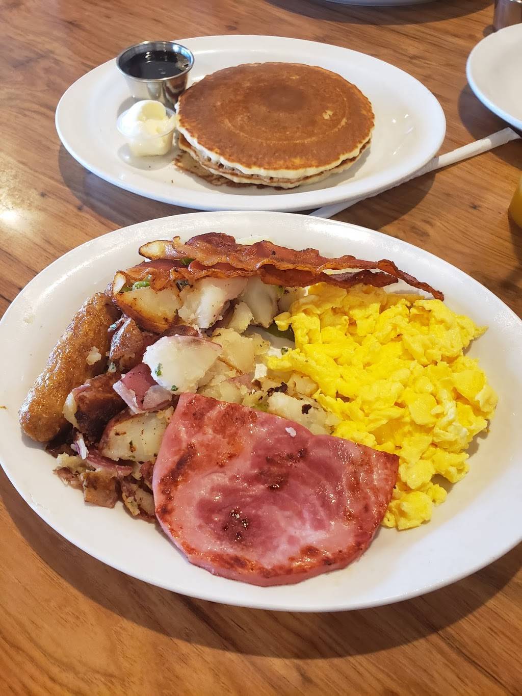 Spires Restaurant | restaurant | 21107 Hawthorne Blvd, Torrance, CA 90503, USA | 3105403050 OR +1 310-540-3050