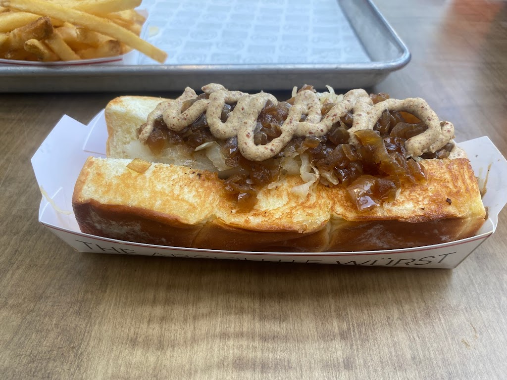 Dog Haus | restaurant | 430 N Scottsdale Rd, Tempe, AZ 85281, USA | 4809121964 OR +1 480-912-1964