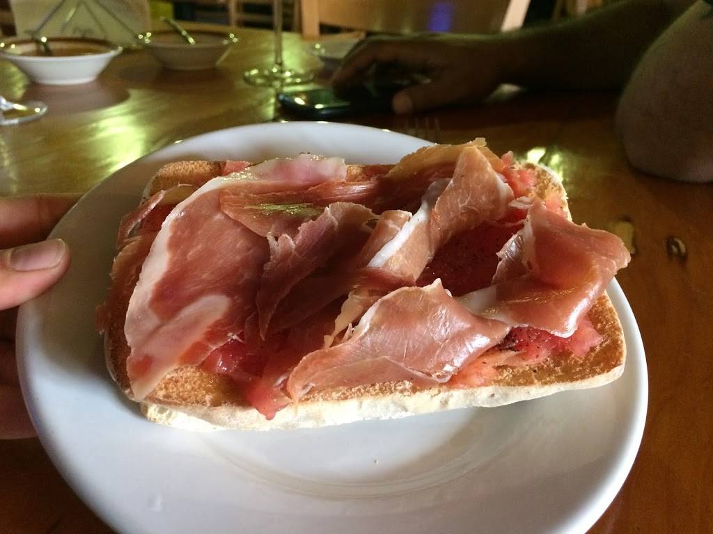 Restaurante Taberna Madrid | restaurant | Ruíz y Primera 473, Zona Centro, 22800 Ensenada, B.C., Mexico | 016461783319 OR +52 646 178 3319