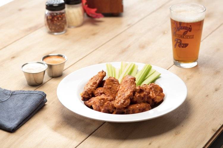 Johnnys New York Style Pizza | meal delivery | 744 Noah Dr #116, Jasper, GA 30143, USA | 7062530800 OR +1 706-253-0800