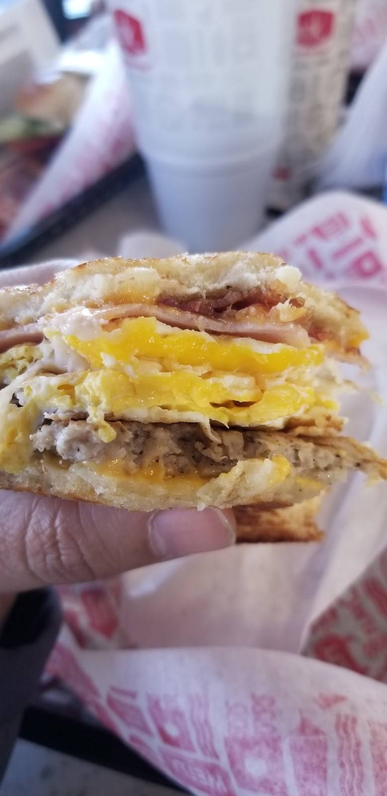 Jack in the Box | restaurant | 9004 Dyer St, El Paso, TX 79904, USA | 9157510581 OR +1 915-751-0581