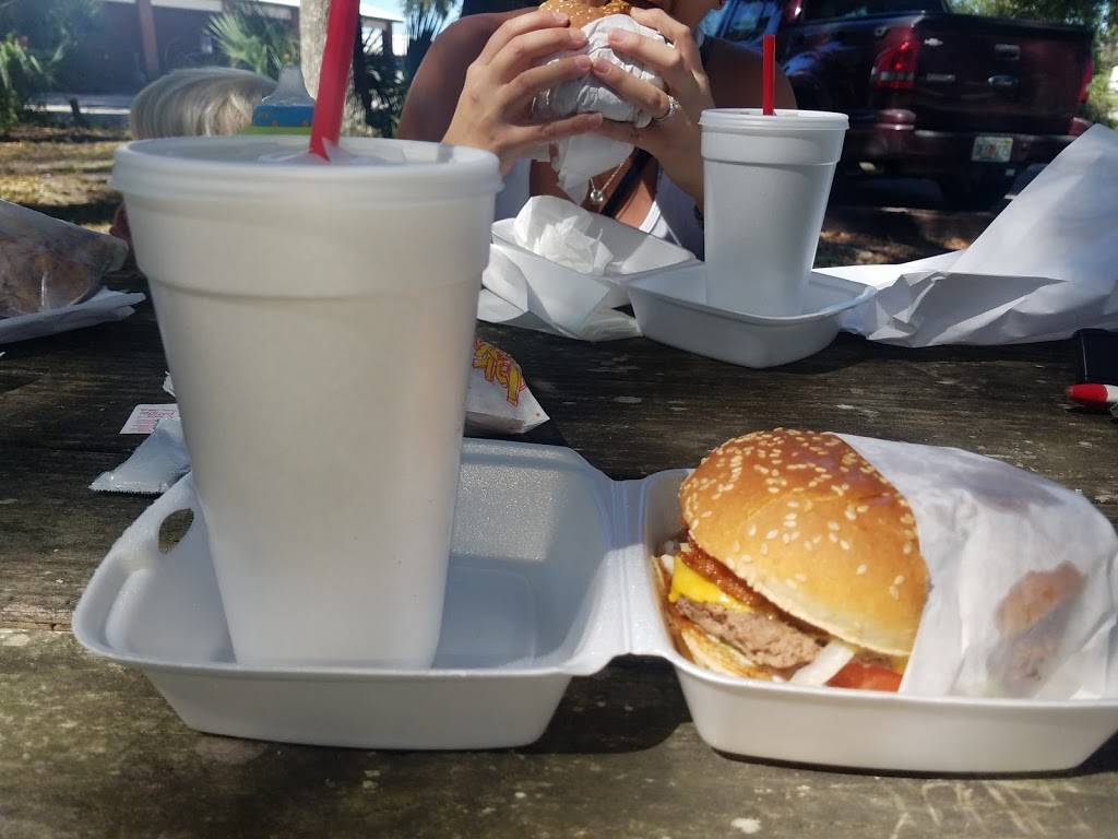 Ralphs Burger House | restaurant | 15 Rodgers Blvd, Chiefland, FL 32626, USA | 3524932687 OR +1 352-493-2687