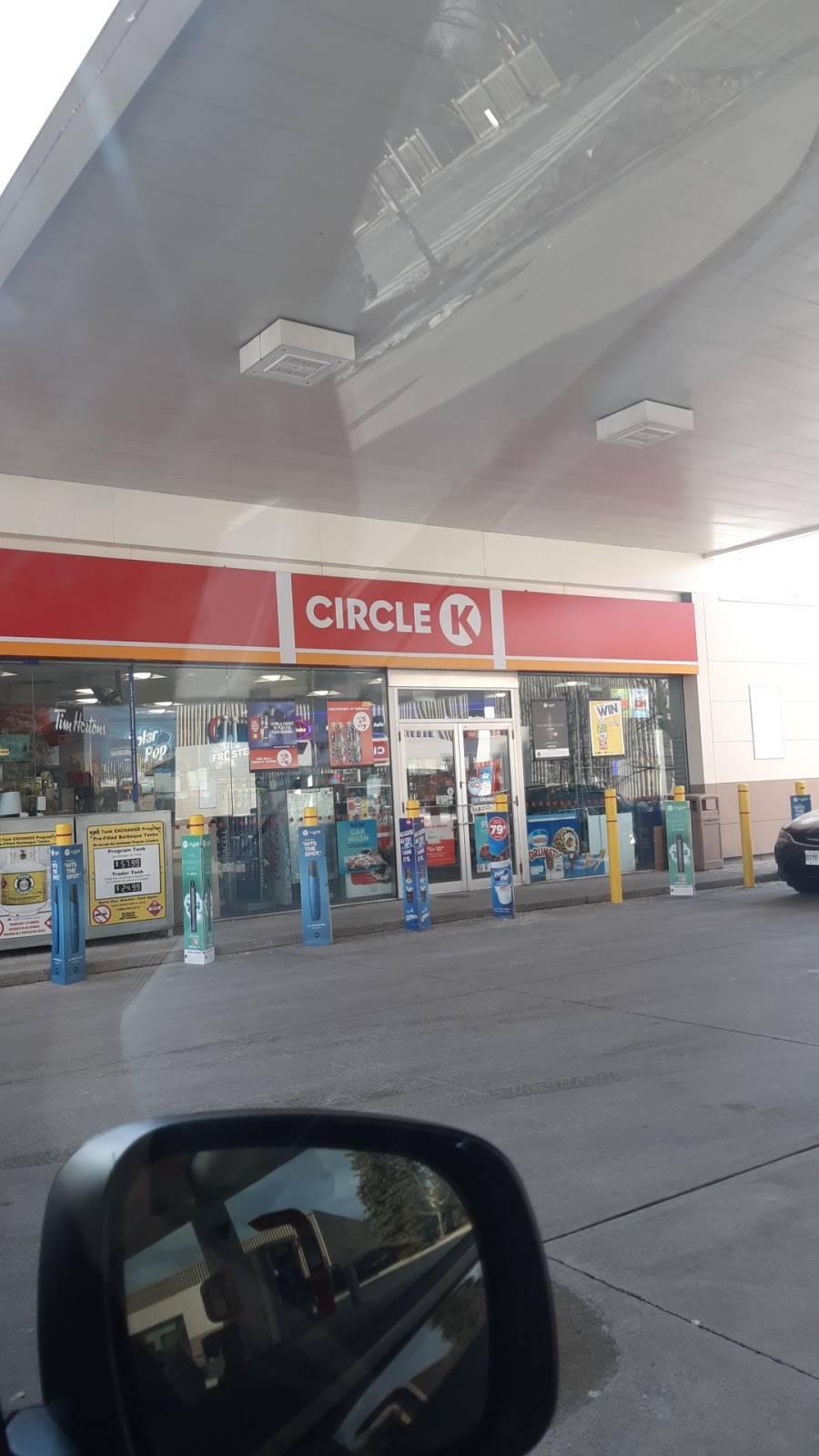 Esso | restaurant | 7025 Millcreek Dr, Mississauga, ON L5N 3R3, Canada | 9058144871 OR +1 905-814-4871