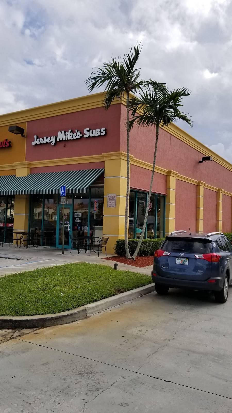 Jersey Mikes Subs | meal takeaway | 2260 Woolbright Rd, Boynton Beach, FL 33426, USA | 5617385615 OR +1 561-738-5615
