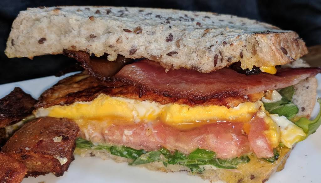 Cork Wine Pub | restaurant | 23810 Woodward Ave, Pleasant Ridge, MI 48069, USA | 2485442675 OR +1 248-544-2675