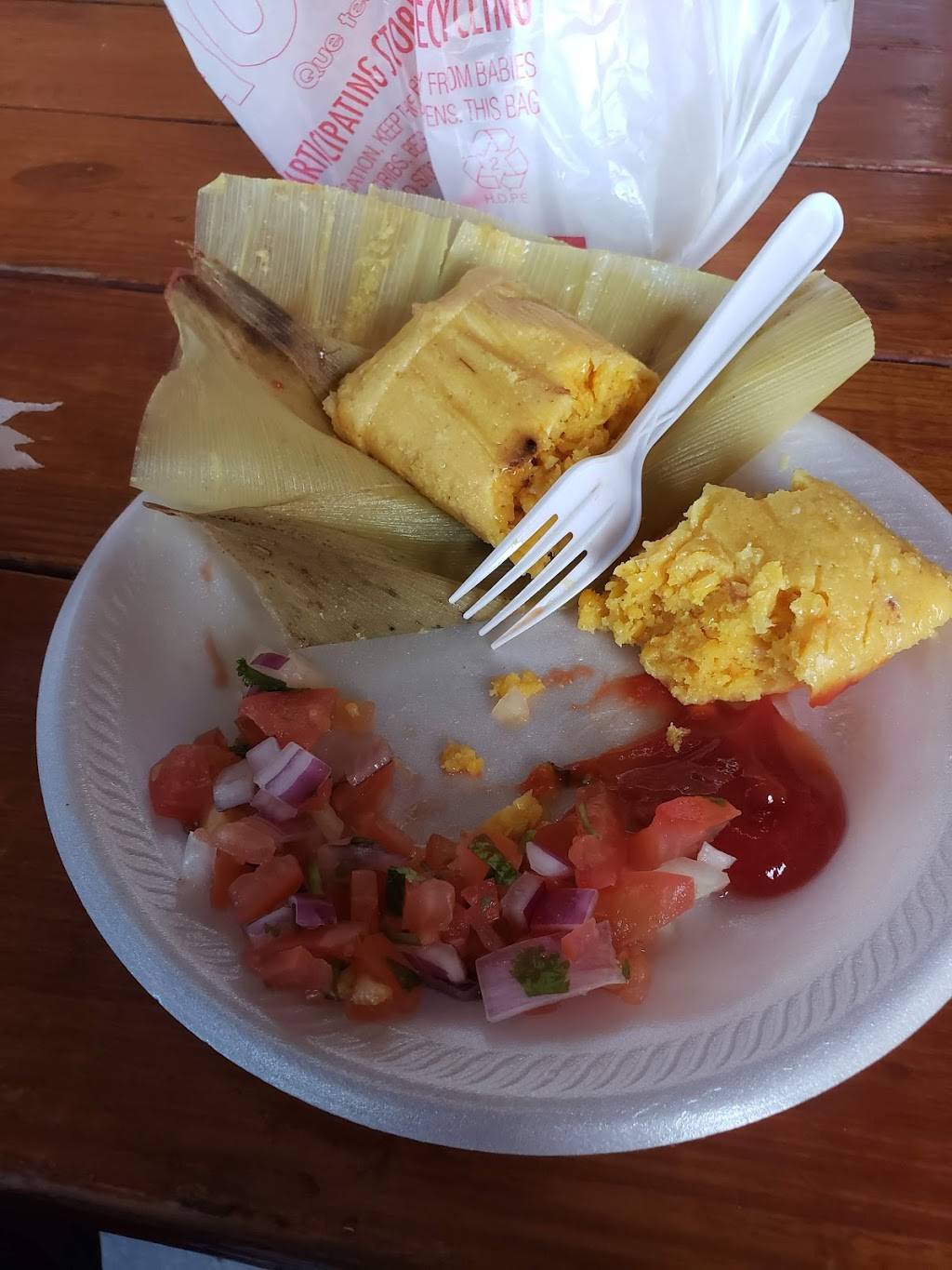 El Tamalazo de Krome | restaurant | 12100 SW 177th Ave, Miami, FL 33196, United States | 7863028487 OR +1 786-302-8487