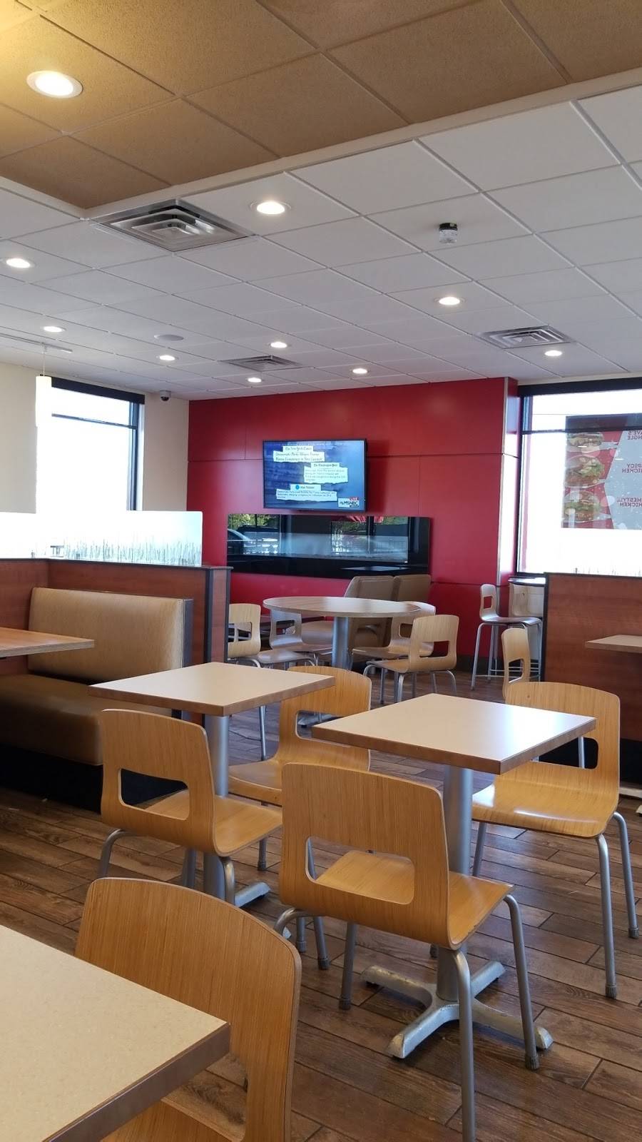 Wendys | restaurant | 2753 Godwin Blvd, Suffolk, VA 23434, USA | 7579233987 OR +1 757-923-3987