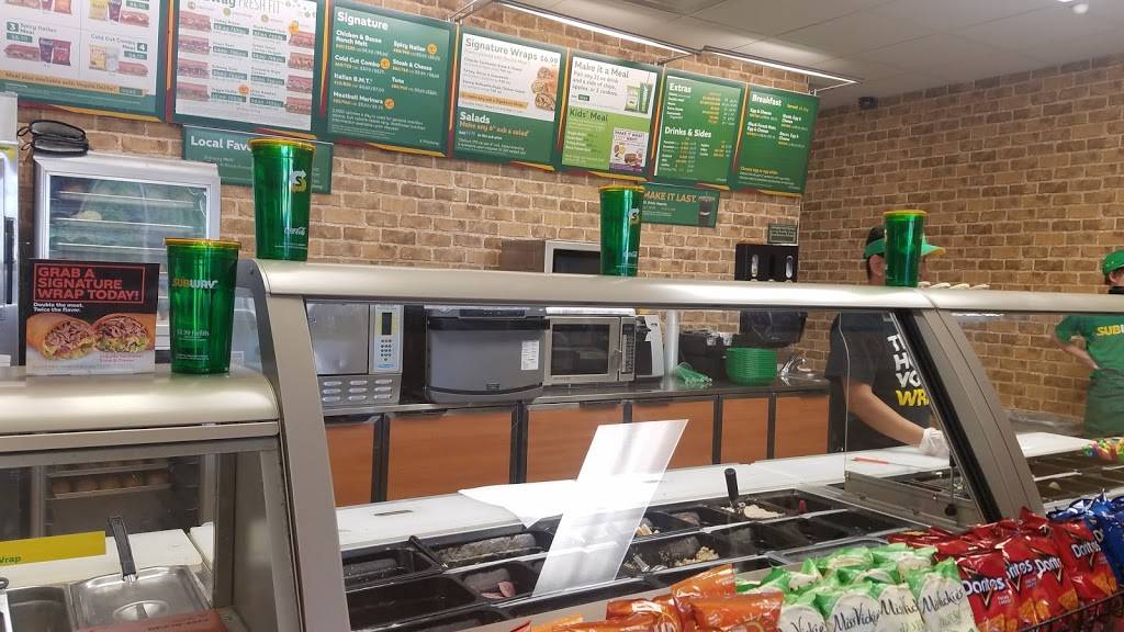 Subway Restaurants | restaurant | 4640 86th St, Urbandale, IA 50322, USA | 5152766411 OR +1 515-276-6411
