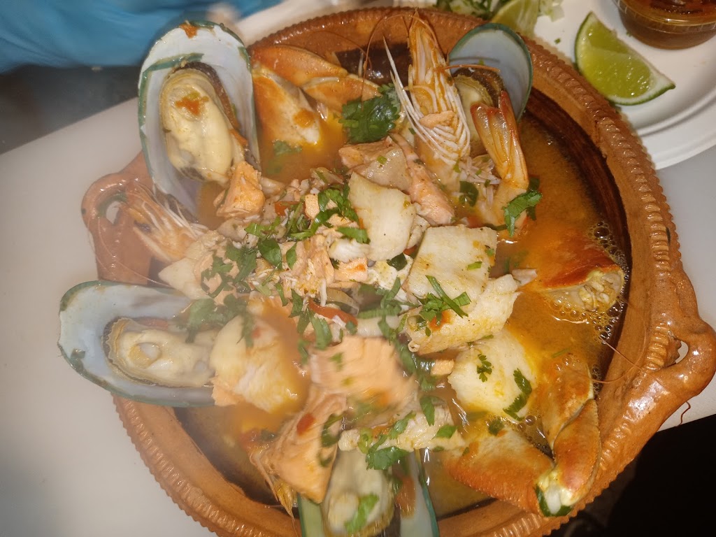 Los Amigos (Taco Truck) | restaurant | 2215 El Camino Real, Redwood City, CA 94063, USA | 6506792893 OR +1 650-679-2893