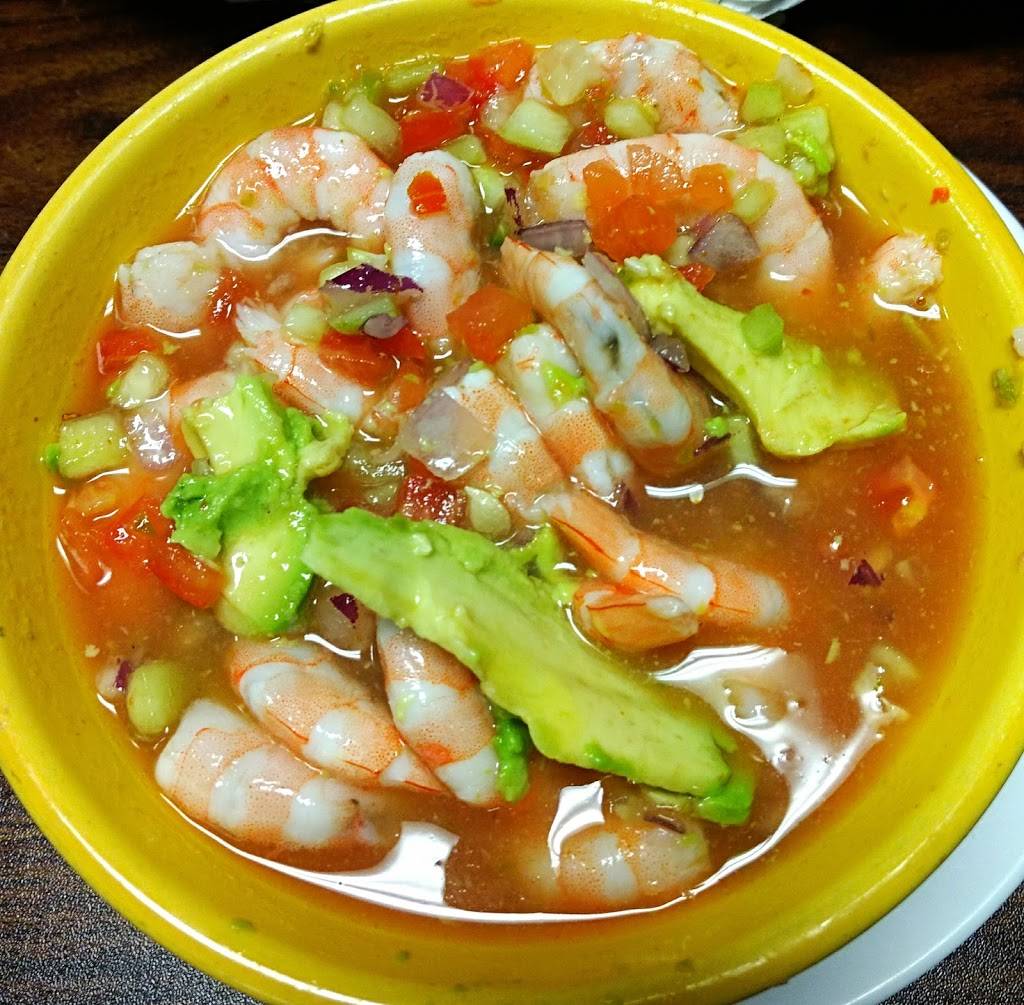 Mariscos Las Cazuelitas | restaurant | 300 Oak St, Bakersfield, CA 93304, USA | 6613246142 OR +1 661-324-6142