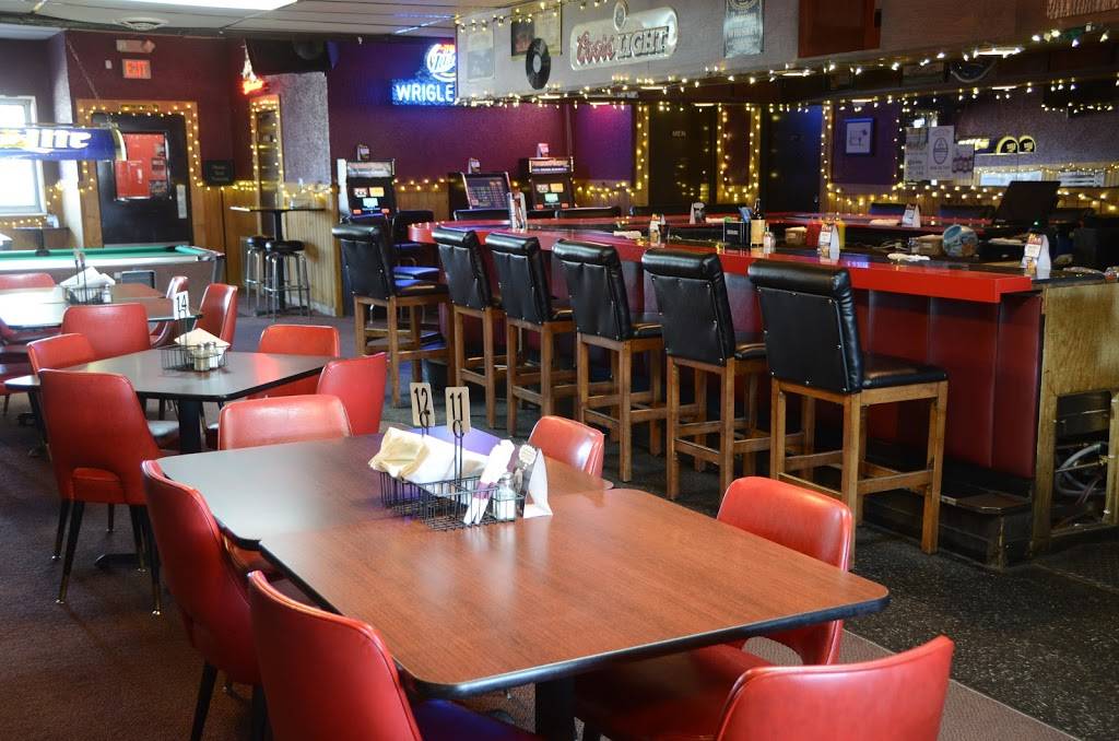 Camelot Bar and Grill | restaurant | 1700 E Wisconsin Ave, Appleton, WI 54911, USA | 9207317461 OR +1 920-731-7461