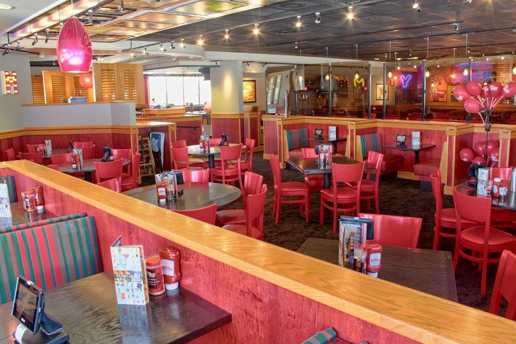 Red Robin Gourmet Burgers and Brews | restaurant | 63 W Centennial Blvd, Highlands Ranch, CO 80126, USA | 3034707480 OR +1 303-470-7480