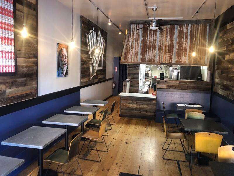 3 Pigs BBQ | restaurant | 408 Main St, Half Moon Bay, CA 94019, USA | 6504404702 OR +1 650-440-4702