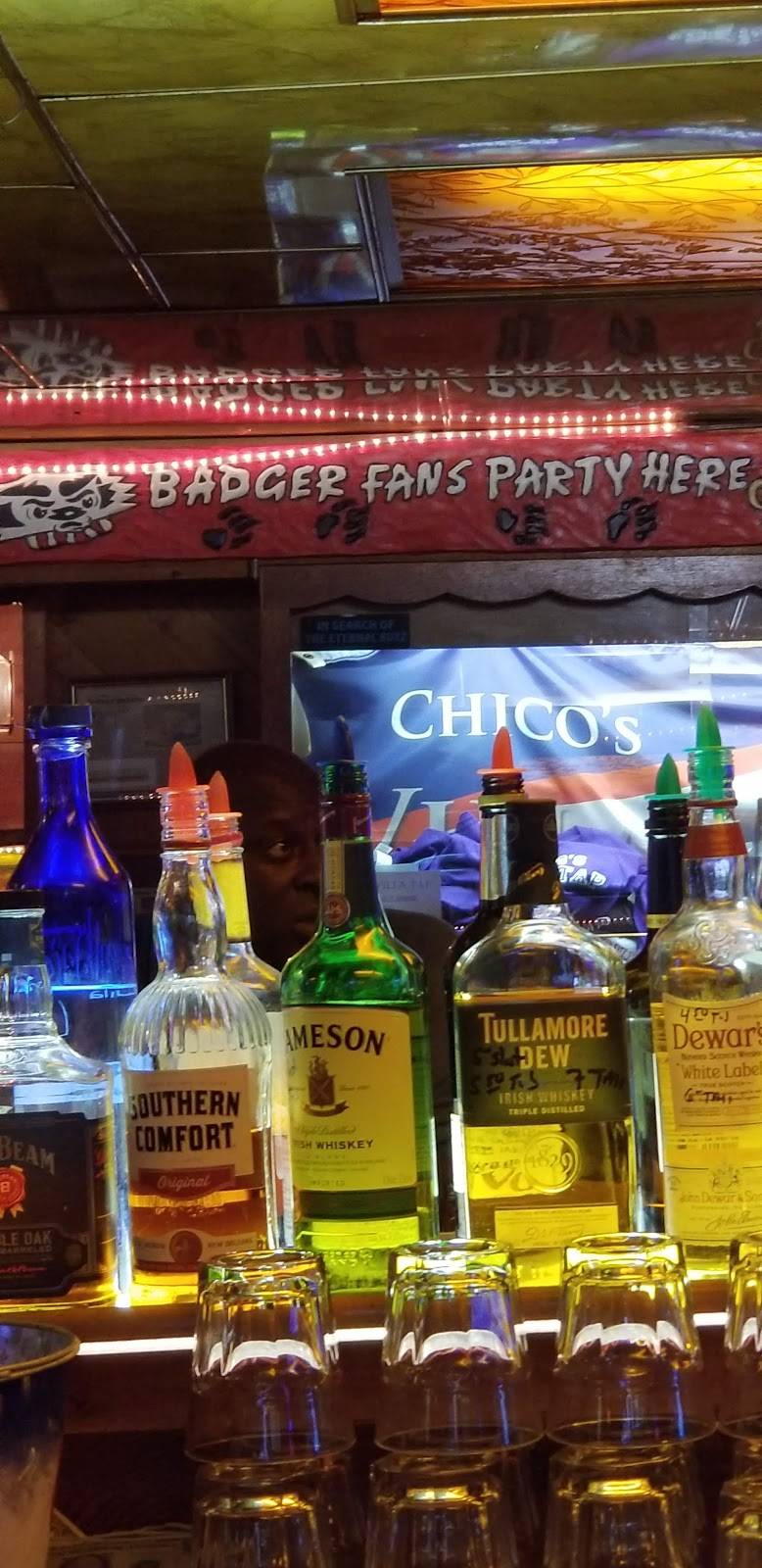 Villa Tap | restaurant | 2302 Packers Ave, Madison, WI 53704, USA | 6082449627 OR +1 608-244-9627