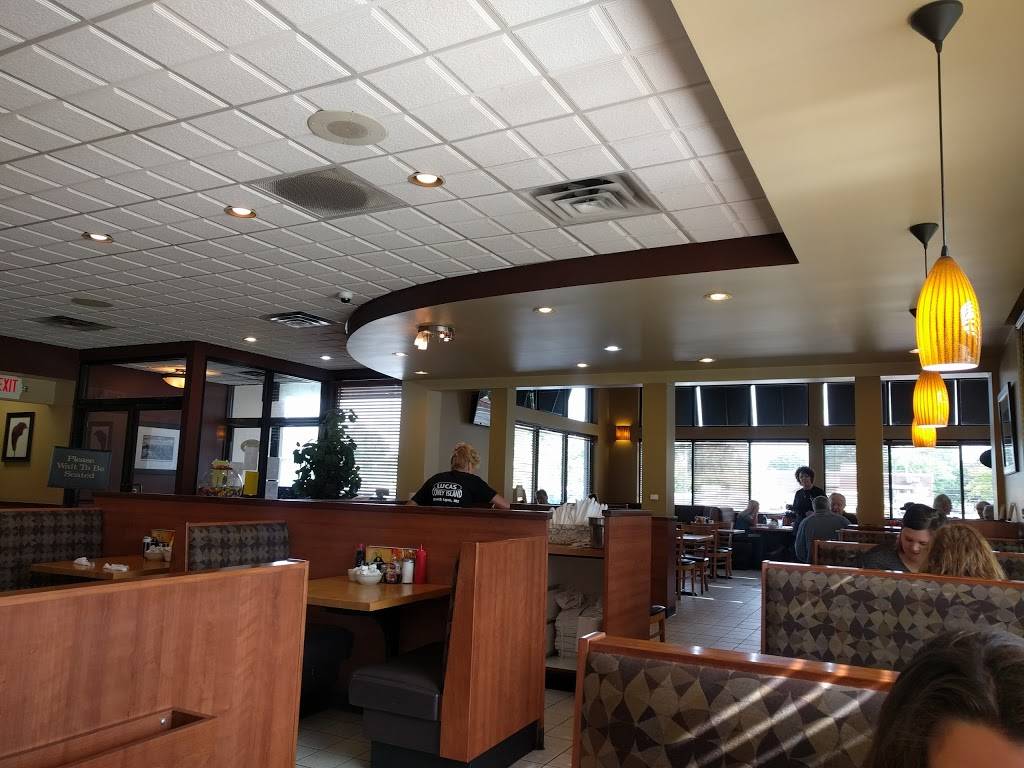 Lucas Coney Island | restaurant | 22689 Pontiac Trail, South Lyon, MI 48178, USA | 2484910045 OR +1 248-491-0045