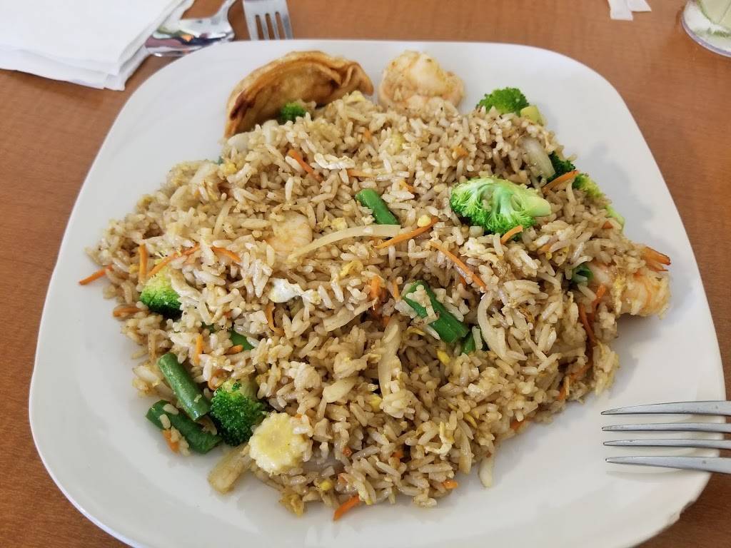 Golden Thai Kitchen | restaurant | 1820 N 75th Ave #110, Phoenix, AZ 85035, USA | 6238499301 OR +1 623-849-9301