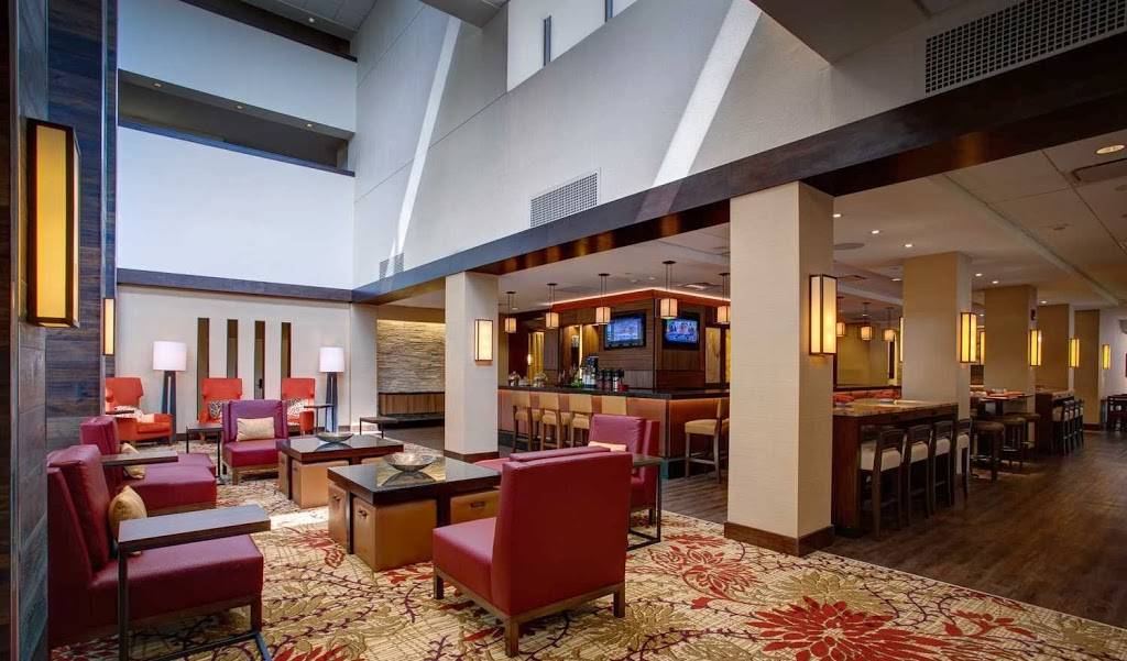 DEN | restaurant | 255 N Sam Houston Pkwy E, Houston, TX 77060, USA | 2818754000 OR +1 281-875-4000