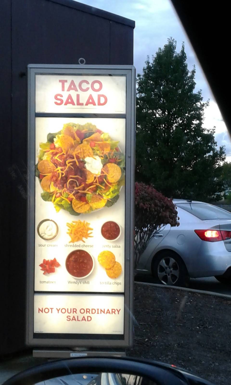 Wendys | restaurant | 5360 Warrensville Center Rd, Maple Heights, OH 44137, USA | 2163320156 OR +1 216-332-0156