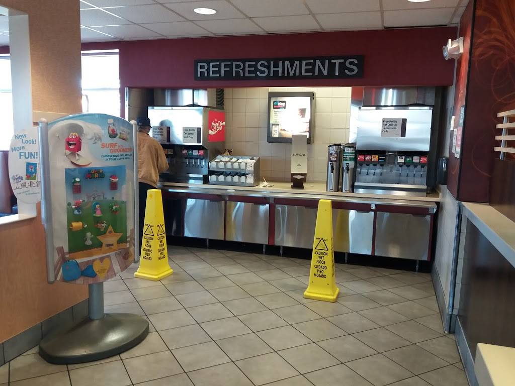 McDonalds | cafe | 3115 N Blackstone Ave, Fresno, CA 93703, USA | 5592290539 OR +1 559-229-0539