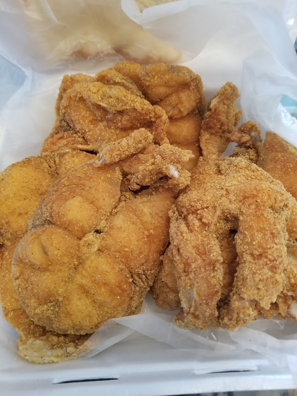 Center Street Fish Market | restaurant | 1212 W Center St, Milwaukee, WI 53206, USA | 4143727030 OR +1 414-372-7030