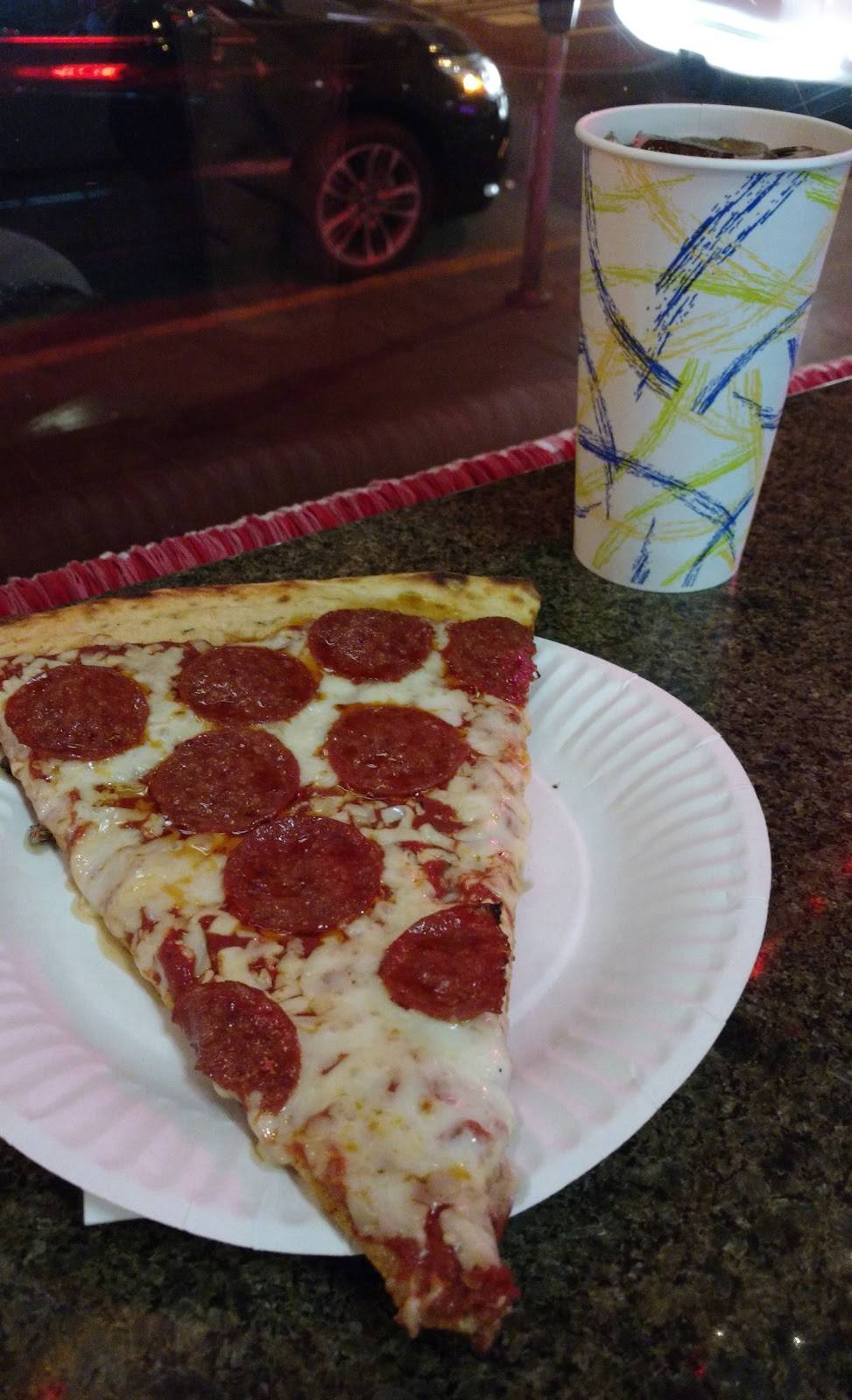 Bella Lucca Pizza | restaurant | 418 Geary St, San Francisco, CA 94102, USA | 4157766777 OR +1 415-776-6777