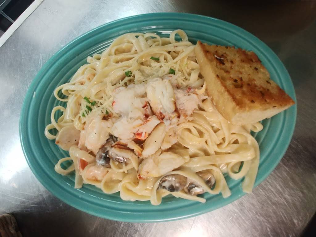 Rocknbeach Family Pub and Grub | restaurant | 1200 N Montesano St, Westport, WA 98595, USA | 3605052153 OR +1 360-505-2153