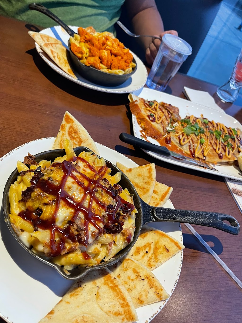 Hops n Drops | restaurant | 4898 W Hildebrand Blvd Suite A, Kennewick, WA 99338, USA | 5095863777 OR +1 509-586-3777