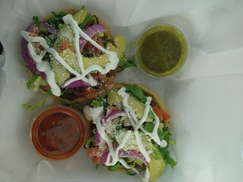 Las Vaquitas Mexican Food | restaurant | 252 N Main St, Decatur, AR 72722, USA | 4798778919 OR +1 479-877-8919