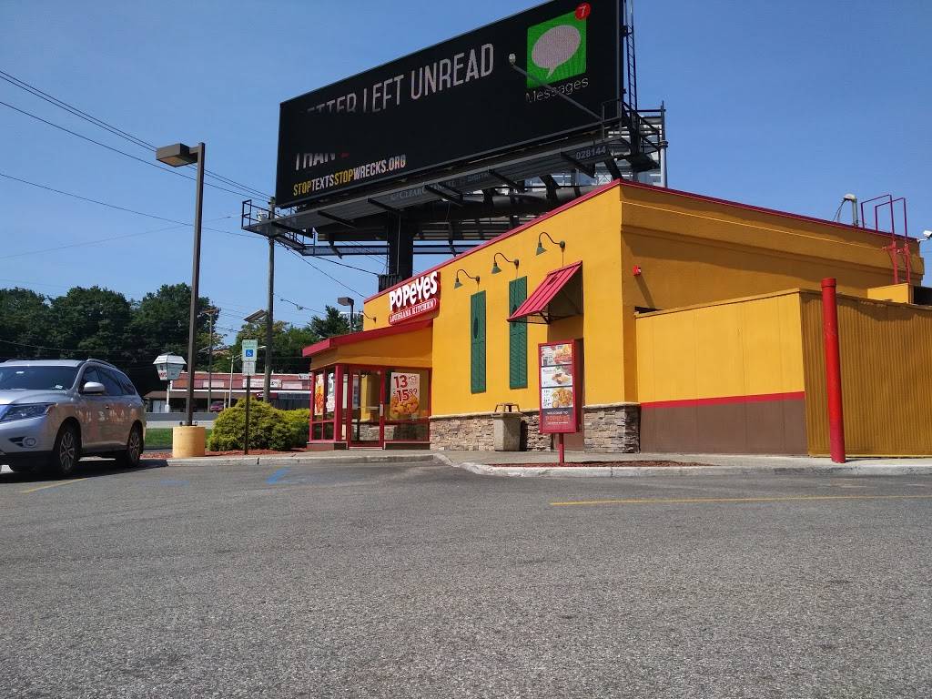 Popeyes Louisiana Kitchen | restaurant | 11 US-46, Lodi, NJ 07644, USA | 9733409677 OR +1 973-340-9677