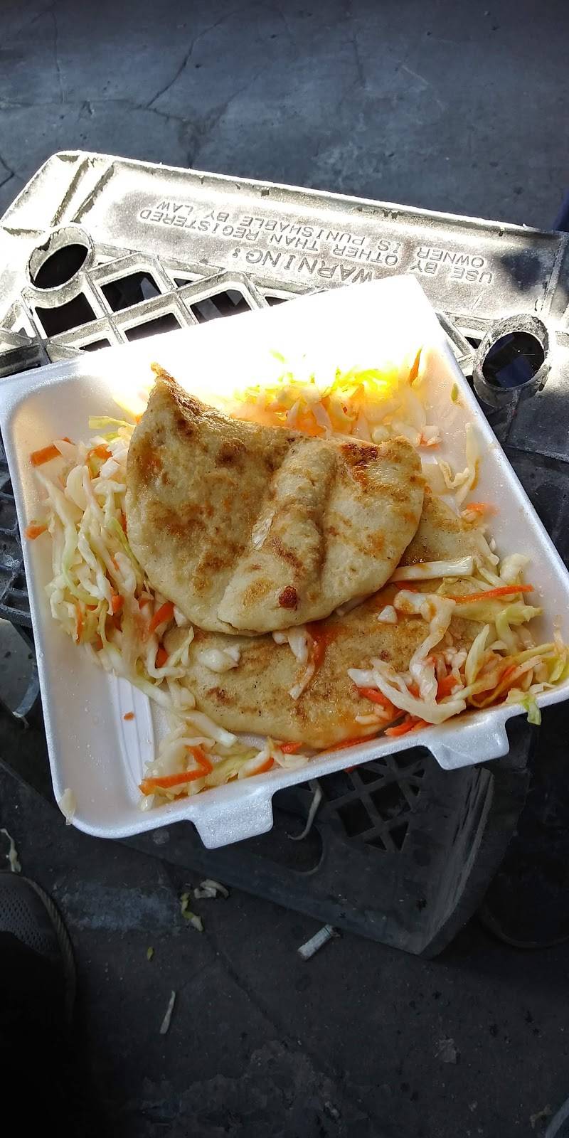 El Guanaquito | restaurant | 7231 S Western Ave, Los Angeles, CA 90047, USA | 3237503884 OR +1 323-750-3884