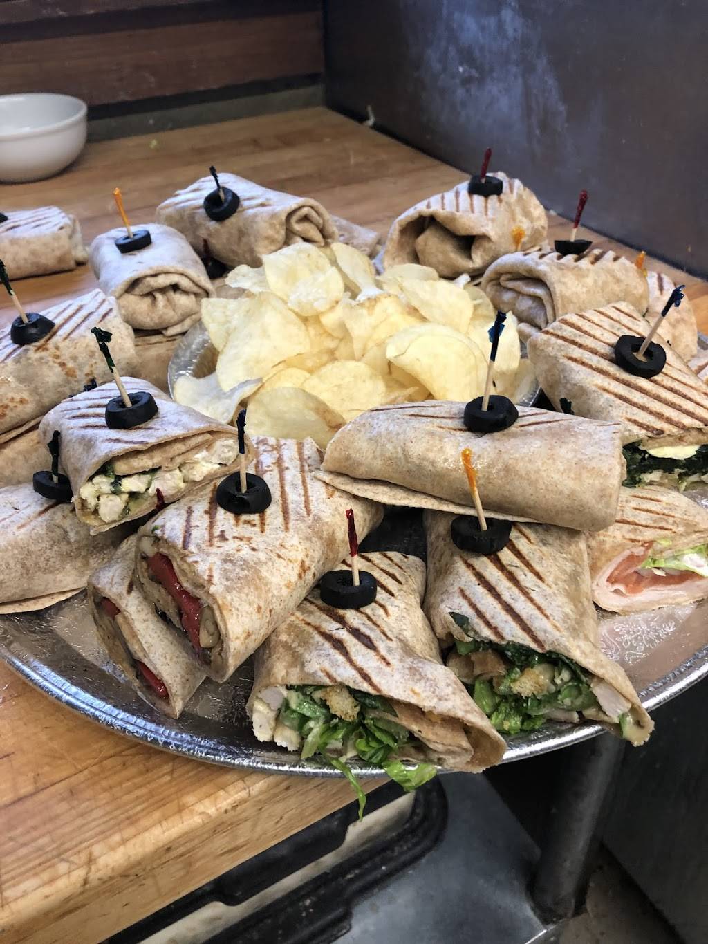 Vinnies Pizzeria Ristorante | restaurant | 406 Main St, Boonton, NJ 07005, USA | 9733343400 OR +1 973-334-3400