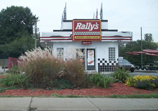 Rallys | restaurant | 3514 Saginaw St, Burton, MI 48529, USA | 8102493244 OR +1 810-249-3244