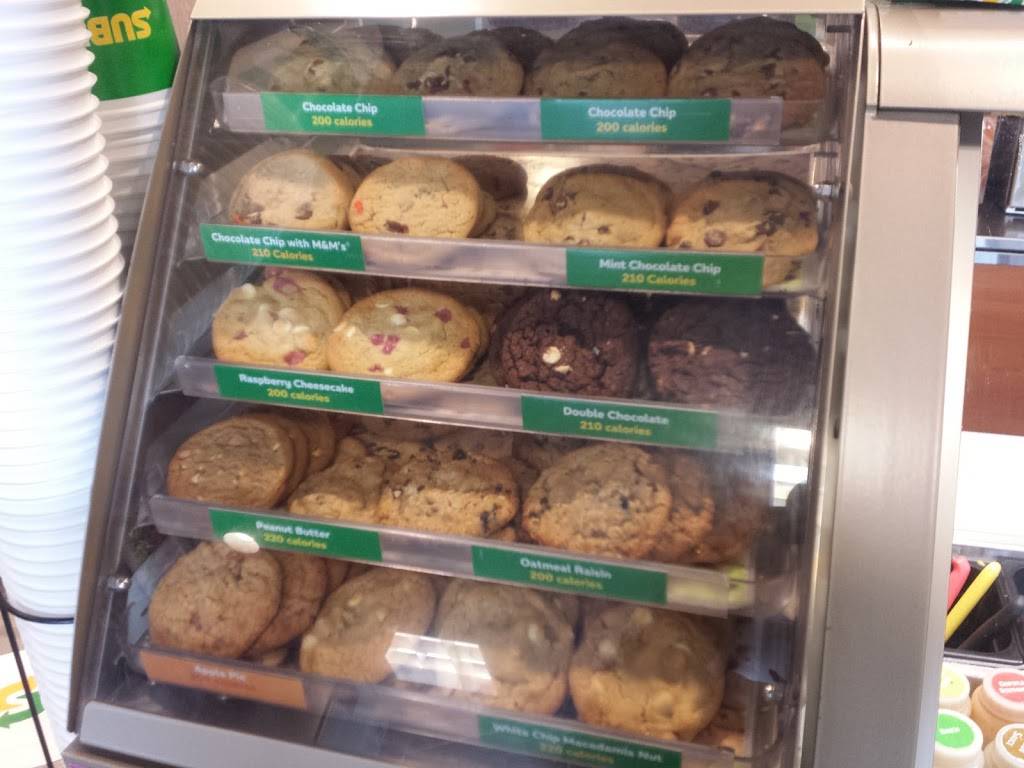 Subway Restaurants | restaurant | 12727 Ventura Blvd, Studio City, CA 91604, USA | 8189850409 OR +1 818-985-0409