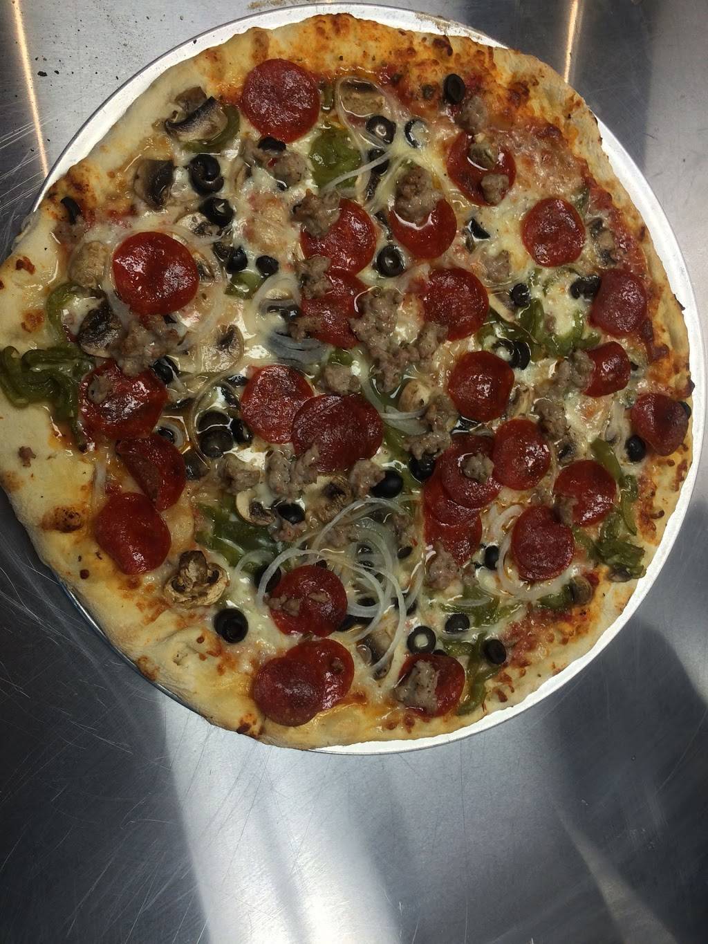 Vitos Italian Pizza | restaurant | 440 River Rd c, Corona, CA 92880, USA | 9517368486 OR +1 951-736-8486