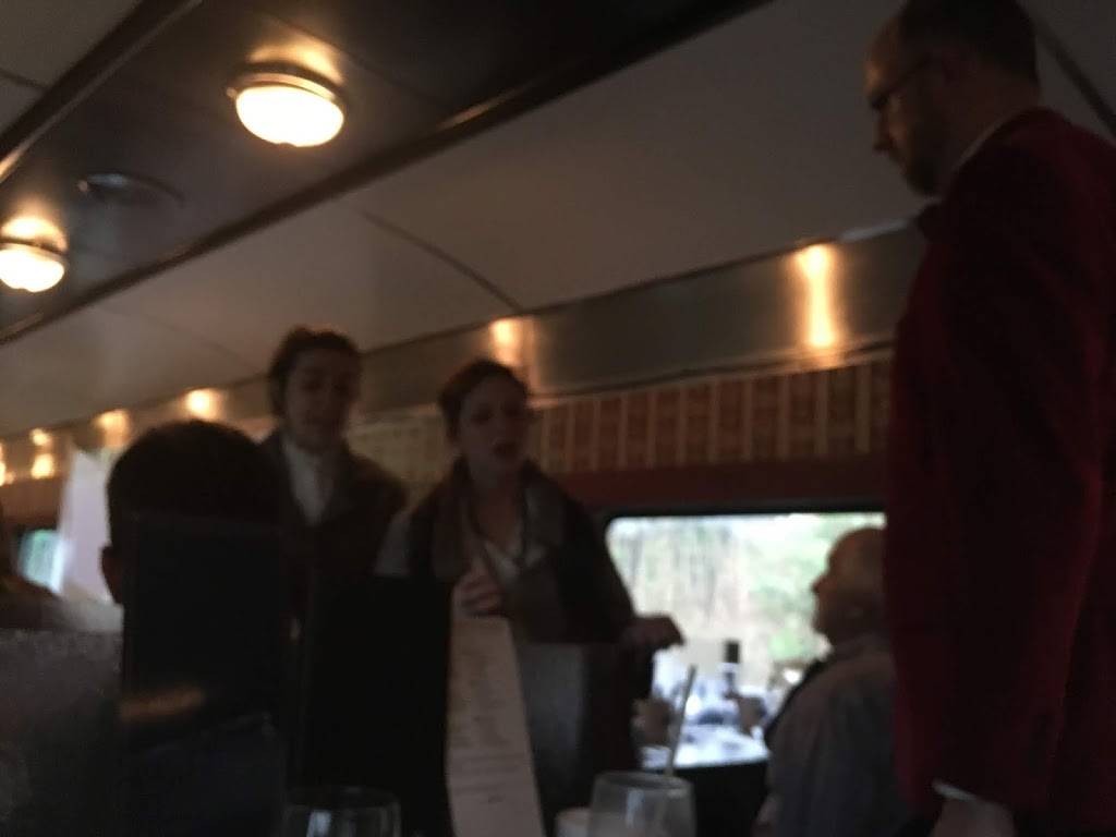 Newport Dinner Train | restaurant | Americas Cup Ave, Newport, RI 02840, USA | 4012951203 OR +1 401-295-1203