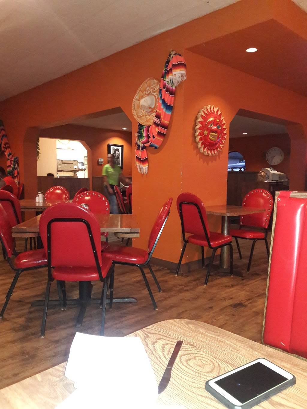 Pacos Restaurant | restaurant | 300 Crocker Blvd, Mt Clemens, MI 48043, USA | 5864636241 OR +1 586-463-6241