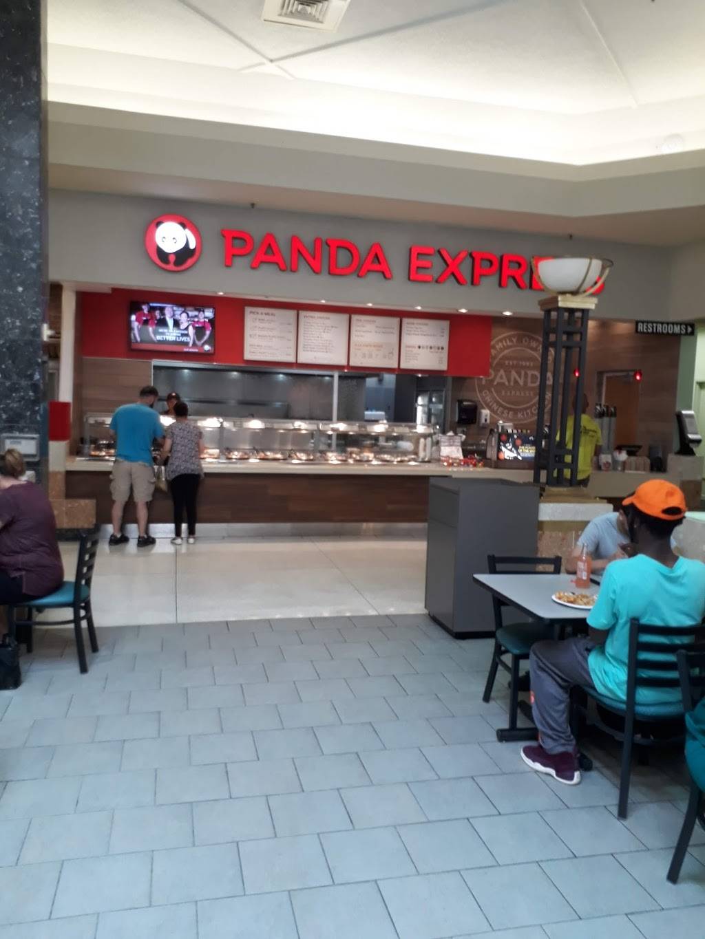 Panda Express | meal takeaway | 498 W 14 Mile Rd E, Troy, MI 48083, USA | 2486162920 OR +1 248-616-2920