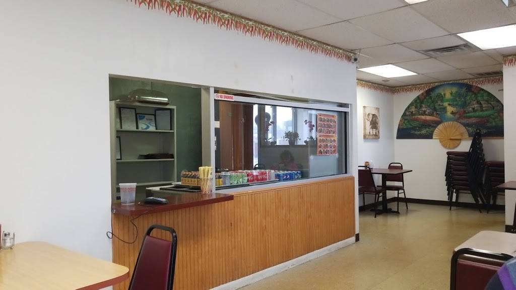 Thai Bangkok Express | restaurant | 9201 W Capitol Dr, Milwaukee, WI 53222, USA | 4145859993 OR +1 414-585-9993