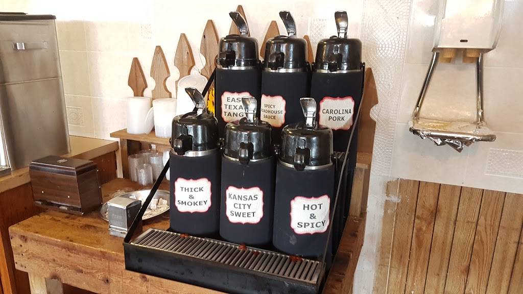 Marshalls Bar-B-Q | restaurant | 12895 Josey Ln #215, Farmers Branch, TX 75234, USA | 9722434941 OR +1 972-243-4941