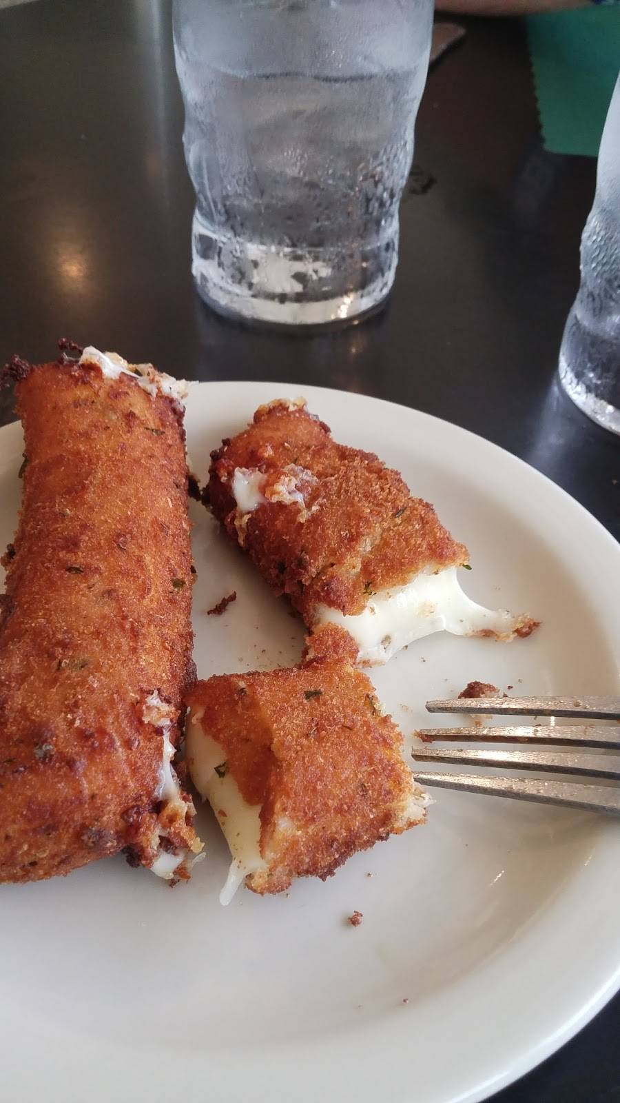 Miss Katies Diner | restaurant | 1900 W Clybourn St, Milwaukee, WI 53233, USA | 4143440044 OR +1 414-344-0044