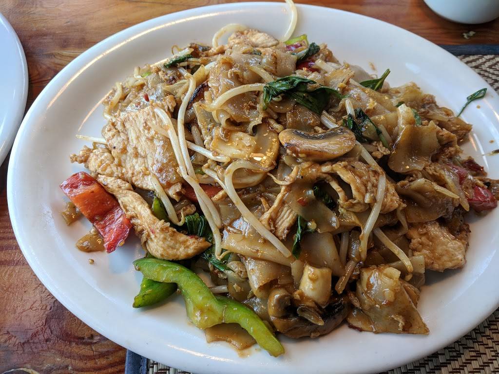Tom Yum Thai Cuisine | restaurant | 4309 SE Woodstock Blvd # 140, Portland, OR 97206, USA | 5037880990 OR +1 503-788-0990