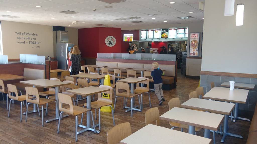 Wendys | restaurant | 2807 James L Redman Pkwy, Plant City, FL 33566, USA | 8137543150 OR +1 813-754-3150