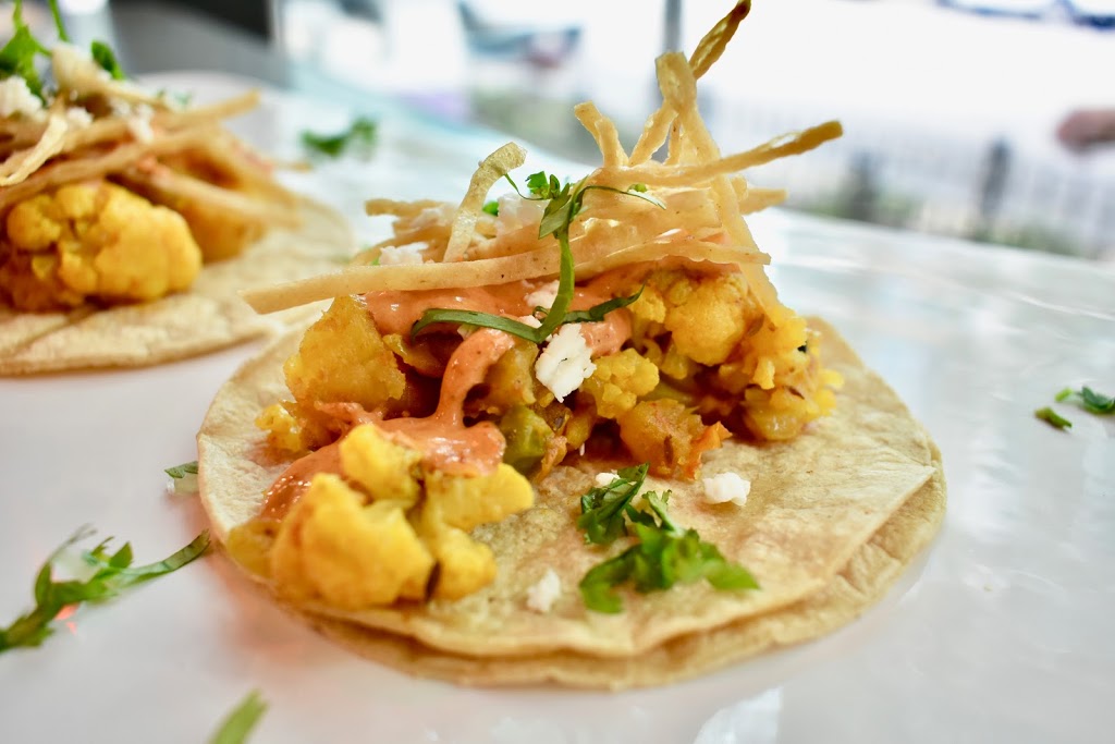 Bombay Taqueria | restaurant | 330 E Ohio St, Chicago, IL 60611, USA | 3129550733 OR +1 312-955-0733