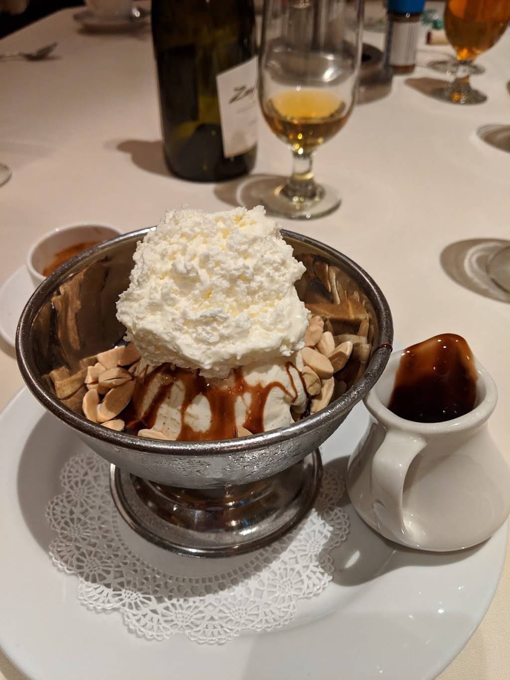 Lawrys The Prime Rib | restaurant | 4043 Howard Hughes Pkwy, Las Vegas, NV 89169, USA | 7028932223 OR +1 702-893-2223