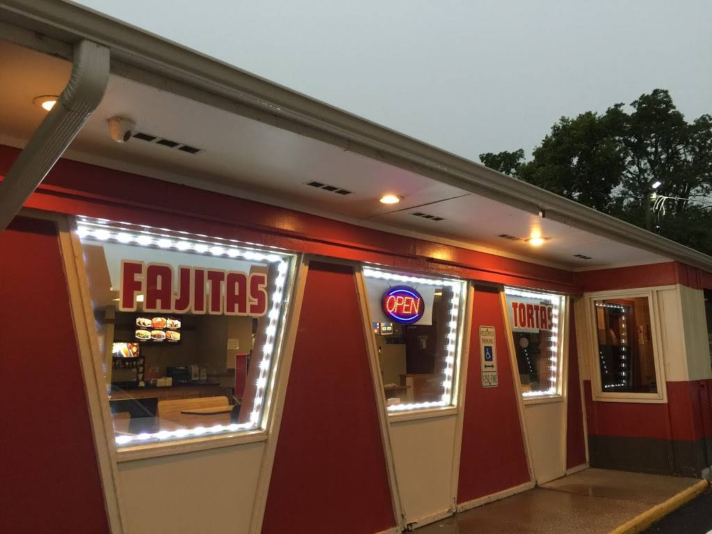 El Burrito Loco | restaurant | 318 W Maple St, New Lenox, IL 60451, USA | 8154631415 OR +1 815-463-1415