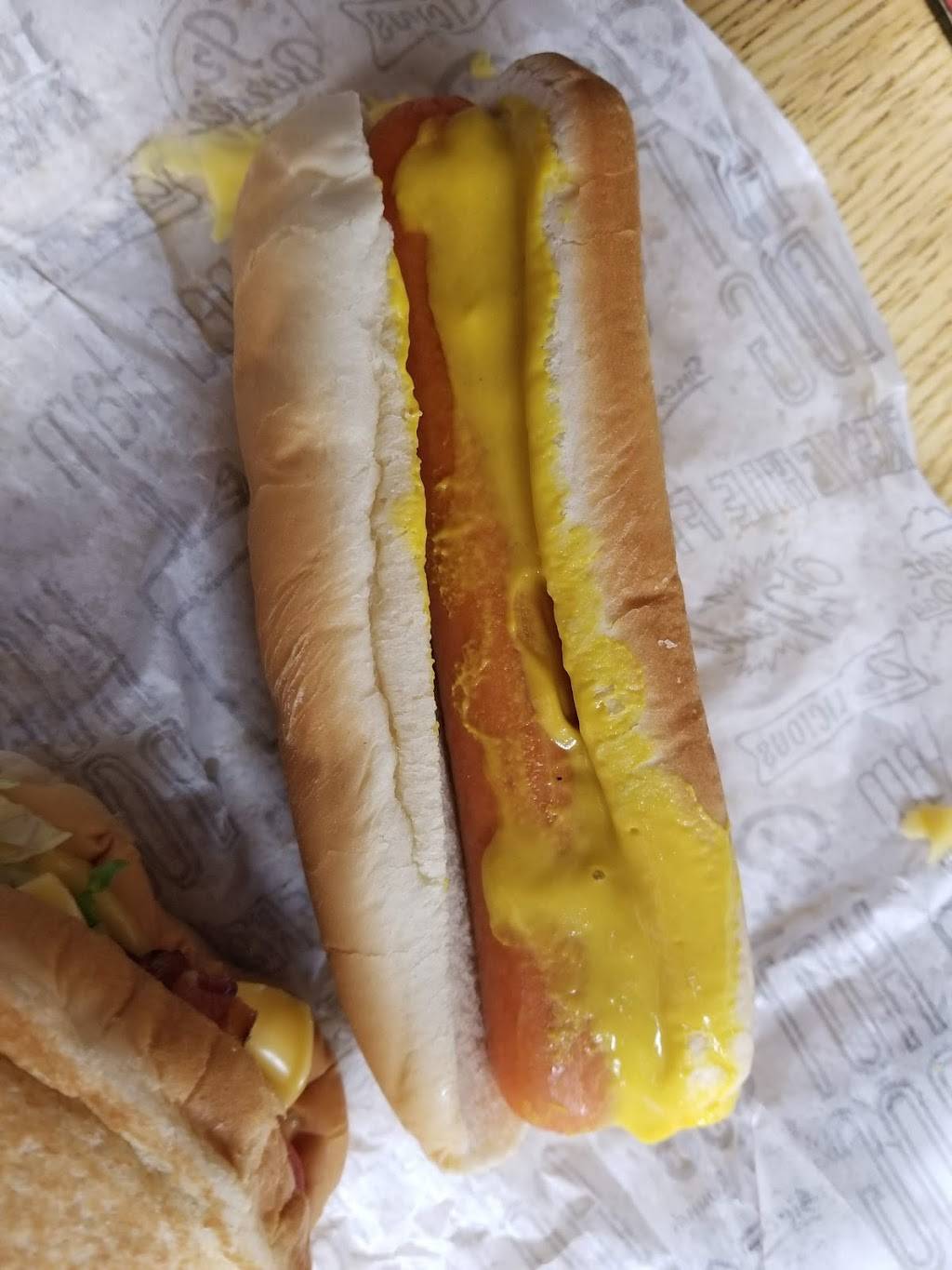 Pals | restaurant | 1357 Tusculum Blvd, Greeneville, TN 37745, USA | 4236387555 OR +1 423-638-7555